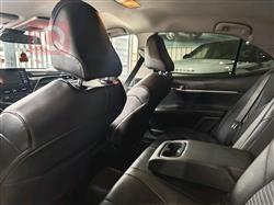 تۆیۆتا کامری